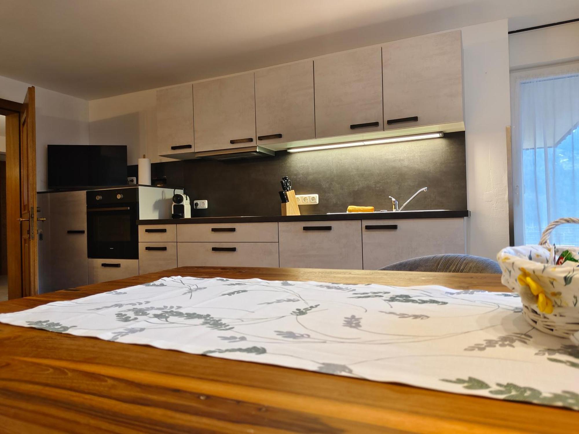 Alpenbauernhaus Konzett シュルンス 部屋 写真